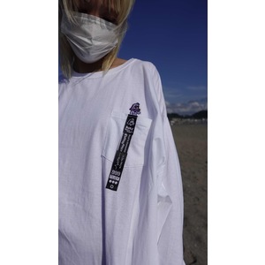Embroidery Nuef pocketable long T-shirt